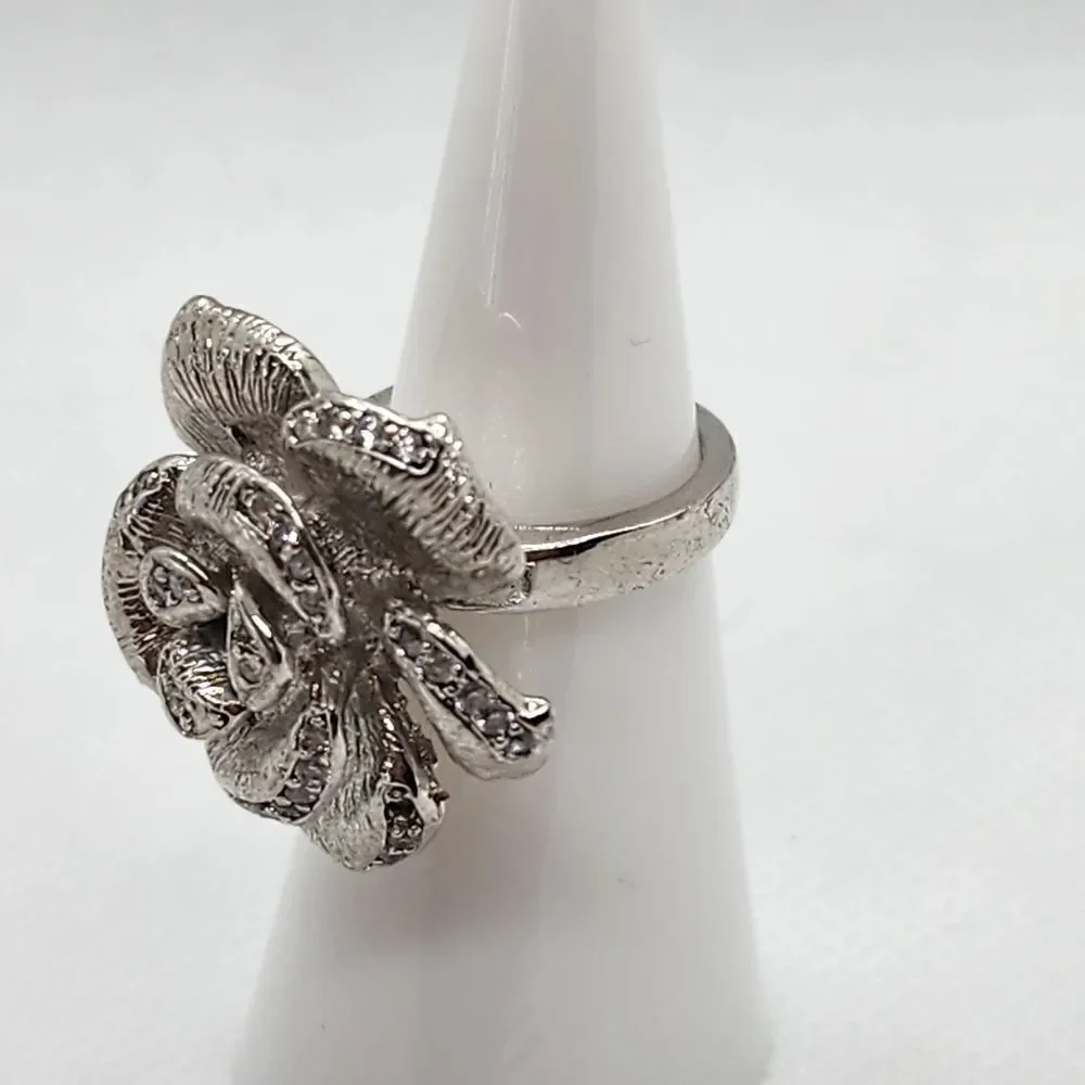 Vera & Co Brass Silver Tone & Clear Cubic Zirconia Flower Ring (5)
